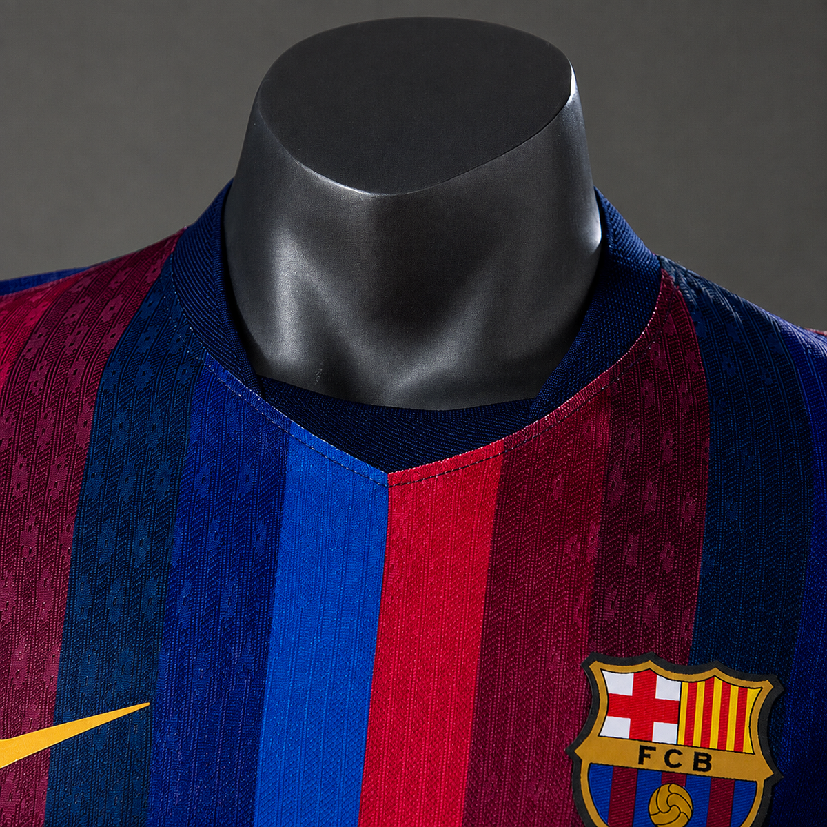Barcelona 2627 Home Jersey com