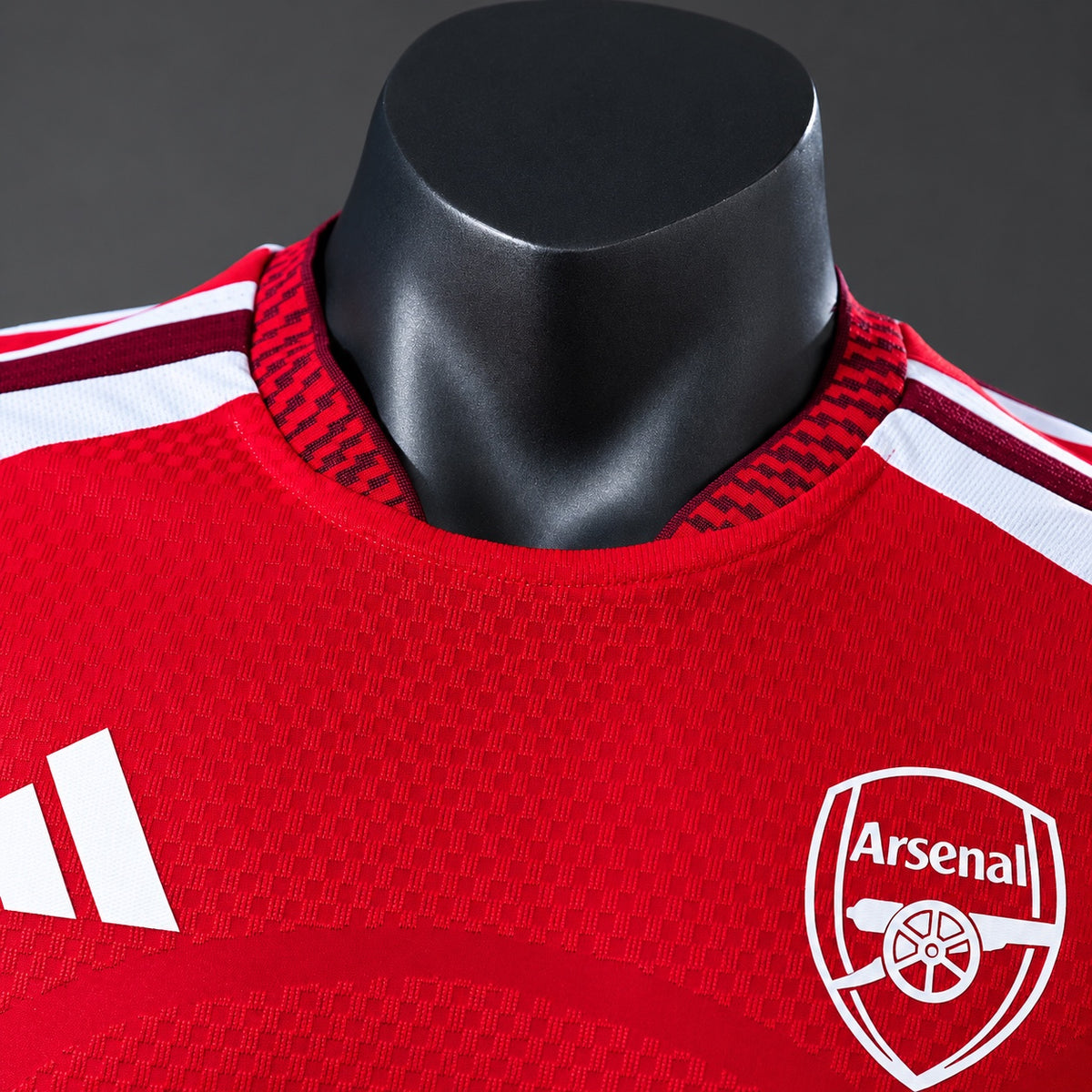 Arsenal 2025/26 Home Jersey detail